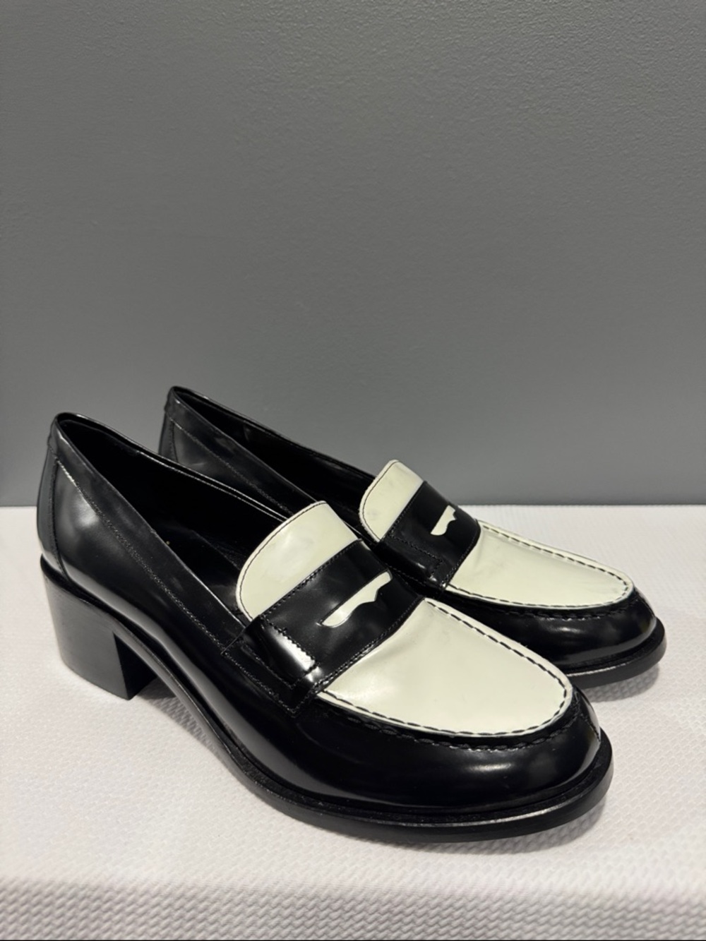G.H. Bass Two Tone Heeled Loafers Women’s EU Size 40 US 9